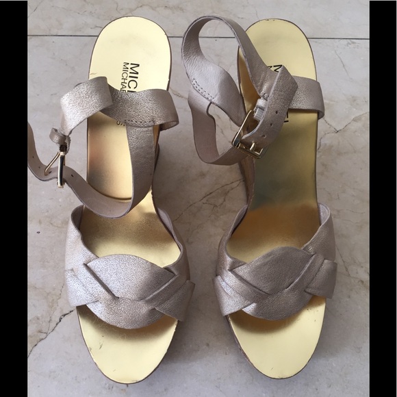 Michel Kors Metallic Wedges - Picture 1 of 3